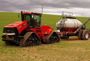 Photo of quadtrac tractor towing accessories